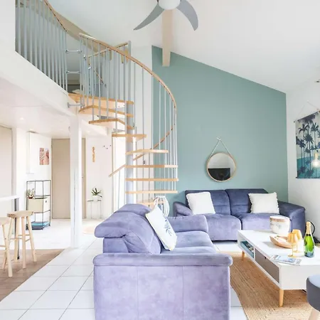 Maison Avec Piscine Collective A 100m Des Plages Pour 6 Personnes