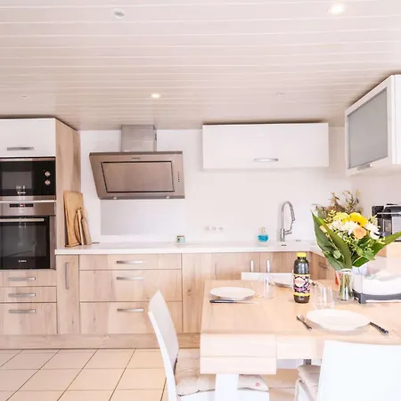 Maison Avec Piscine Collective A 100m Des Plages Pour 6 Personnes Vila