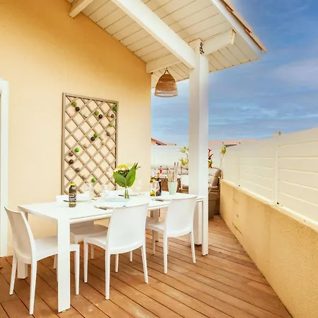 Maison Avec Piscine Collective A 100m Des Plages Pour 6 Personnes *