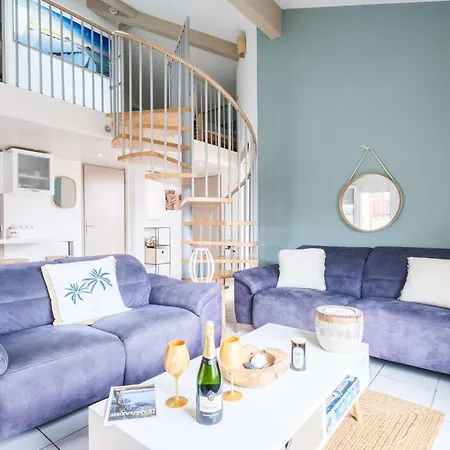 Villa Maison Avec Piscine Collective A 100m Des Plages Pour 6 Personnes
